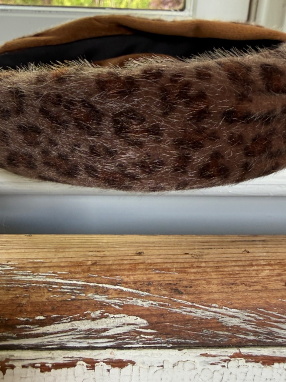 Anthropologie Faux Fur Leopard Print Headband - Picture 7 of 12
